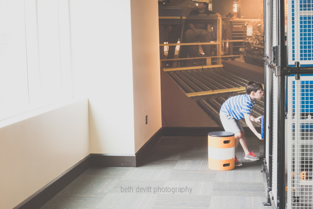 after picking up a 2015 planner with the tooth fairy money {promise that is what he longed to get}, we explored our hearts out at the local children's museum.