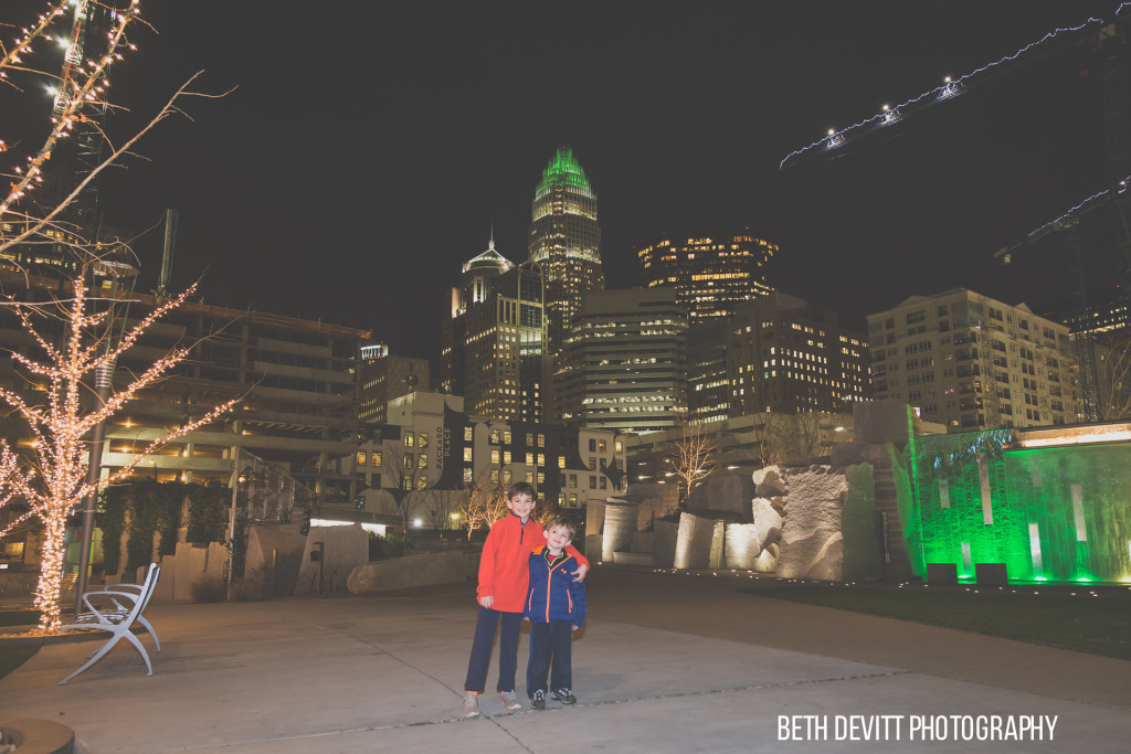 a night on the town to check out the lights and decorations.  even the construction cranes were decorated!  ;)